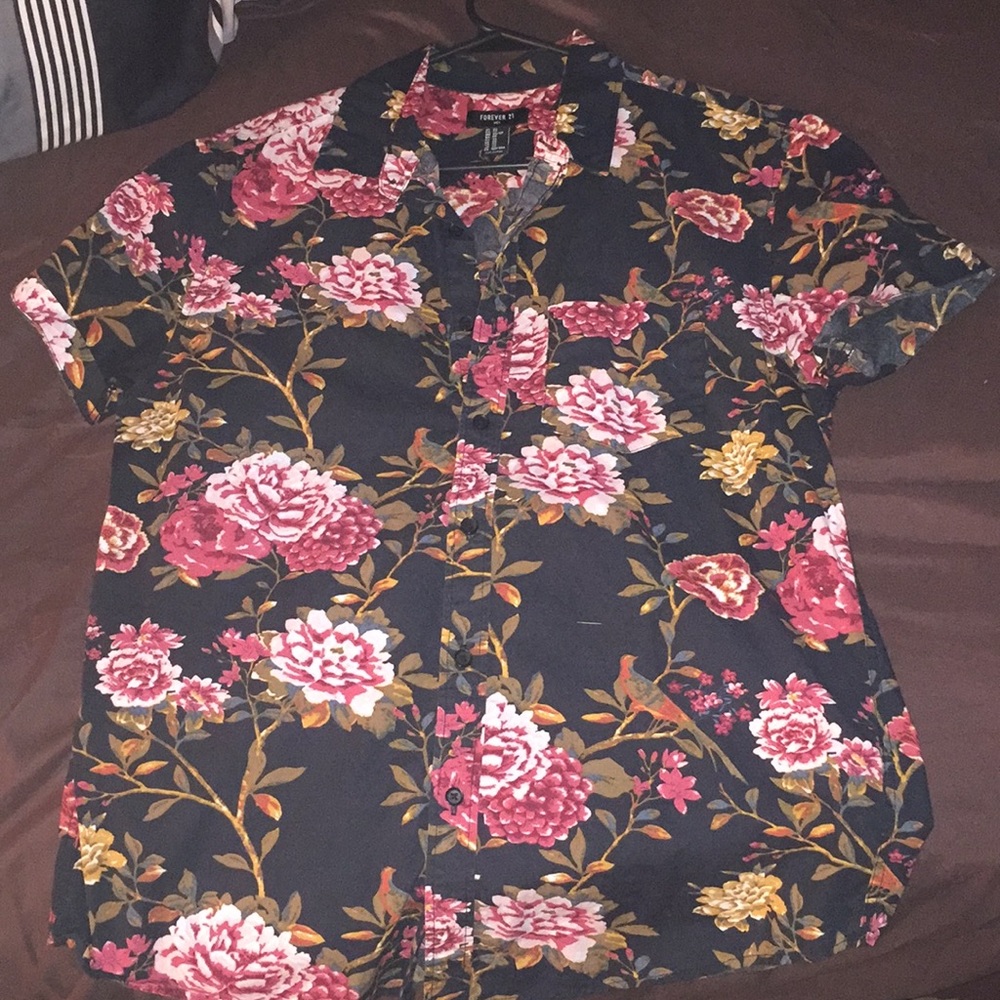 Forever 21 floral print shirt, great condition